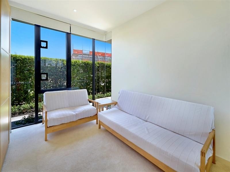 19 The Boulevarde, Benowa QLD 4217