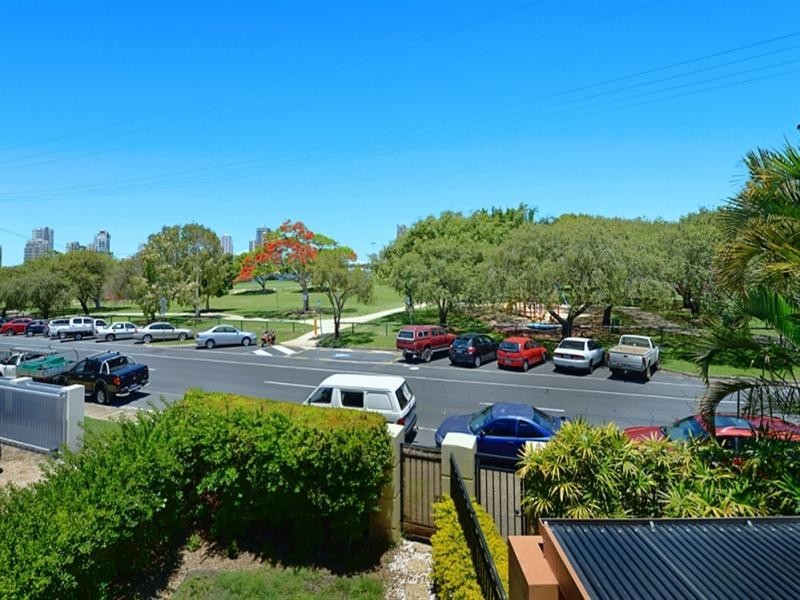 24 Brighton Parade, Southport QLD 4215