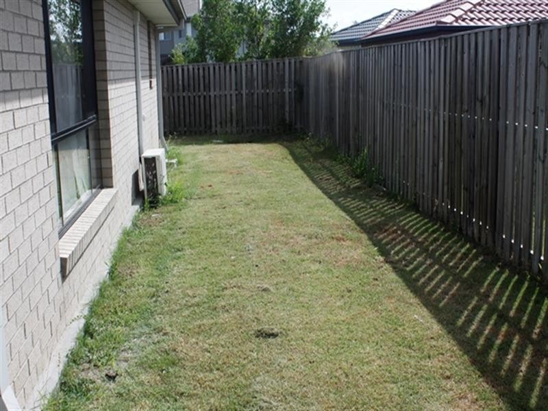 45 Kingsford Drive, Upper Coomera QLD 4209