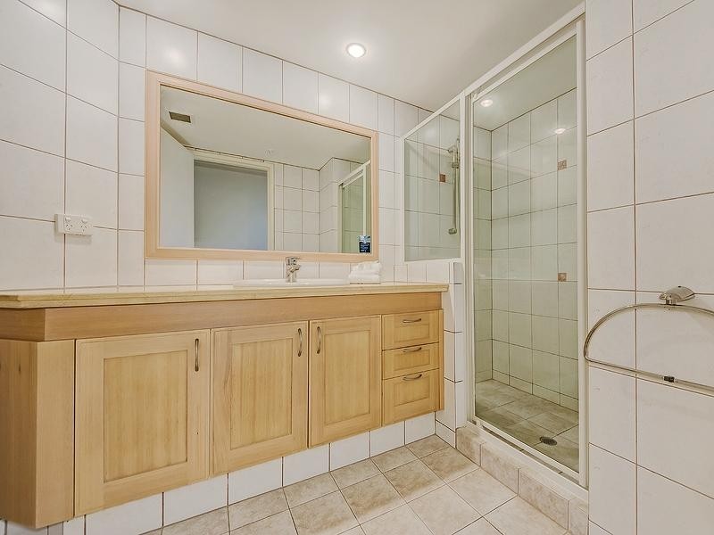 6 ‘Oceana’ 100 Old Burleigh Road, Broadbeach QLD 4218