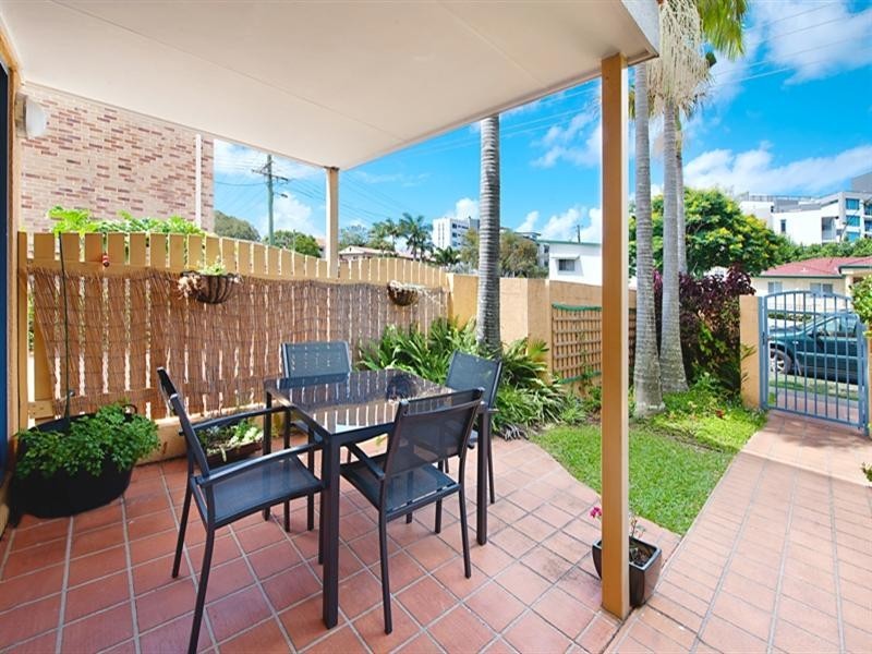 22-24 Brighton Street, Biggera Waters QLD 4216