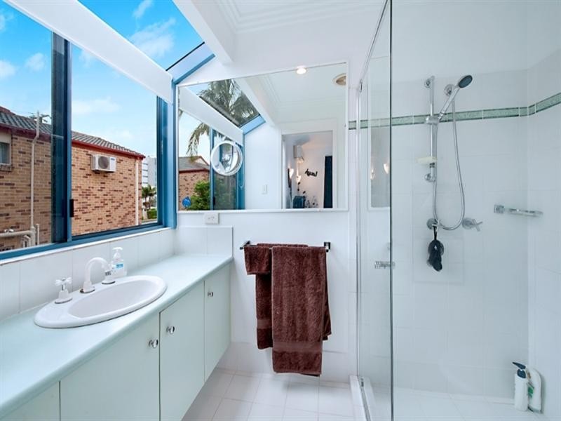 22-24 Brighton Street, Biggera Waters QLD 4216