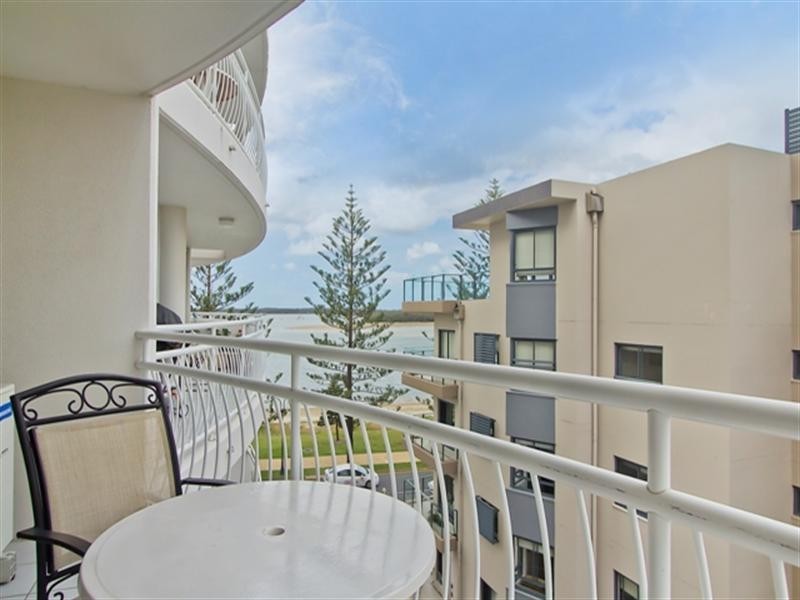 4B ‘Atrium Resort’ 510 Marine Parade, Biggera Waters QLD 4216