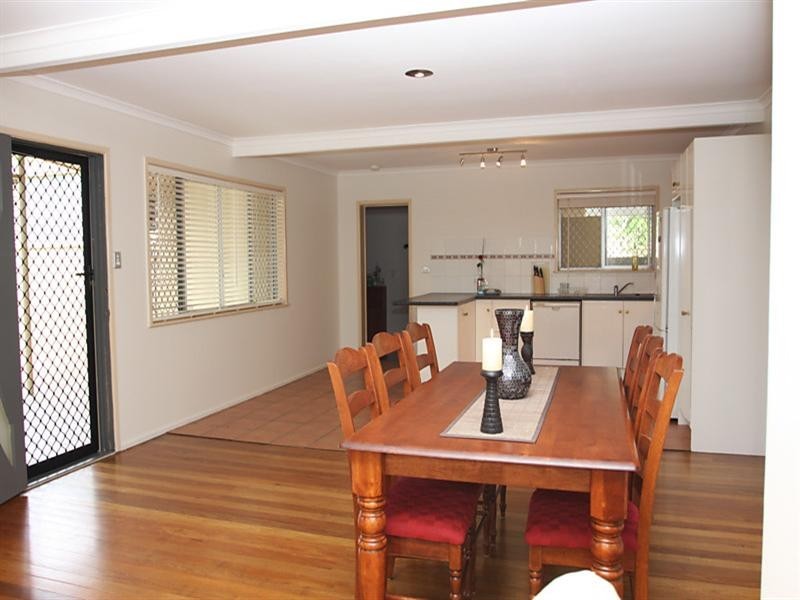 18 Edward Street, Labrador QLD 4215