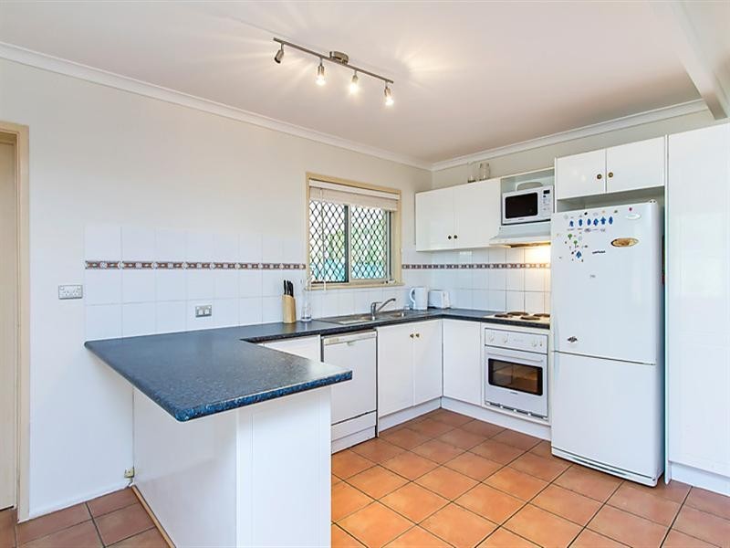 18 Edward Street, Labrador QLD 4215