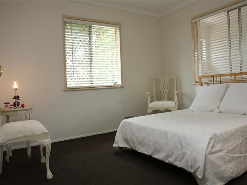 18 Edward Street, Labrador QLD 4215