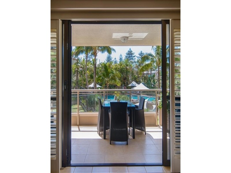 3 Cunningham Avenue, Main Beach QLD 4217