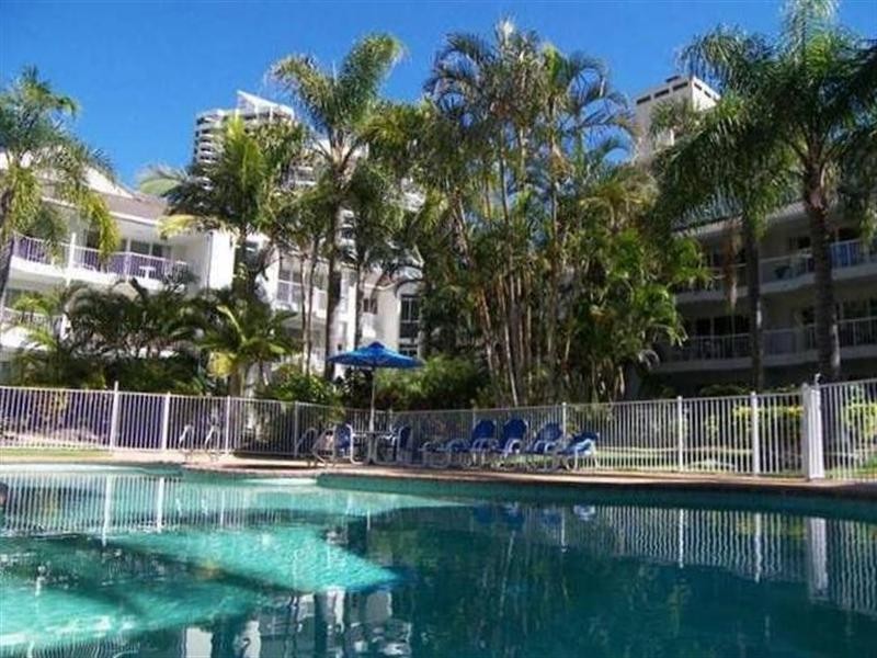 1 Cronin Avenue, Main Beach QLD 4217