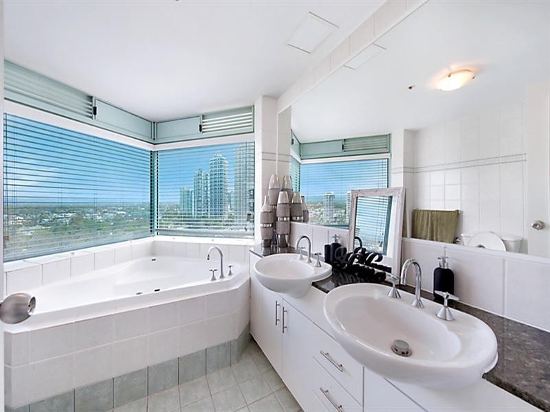 3482 Main Beach Parade, Main Beach QLD 4217