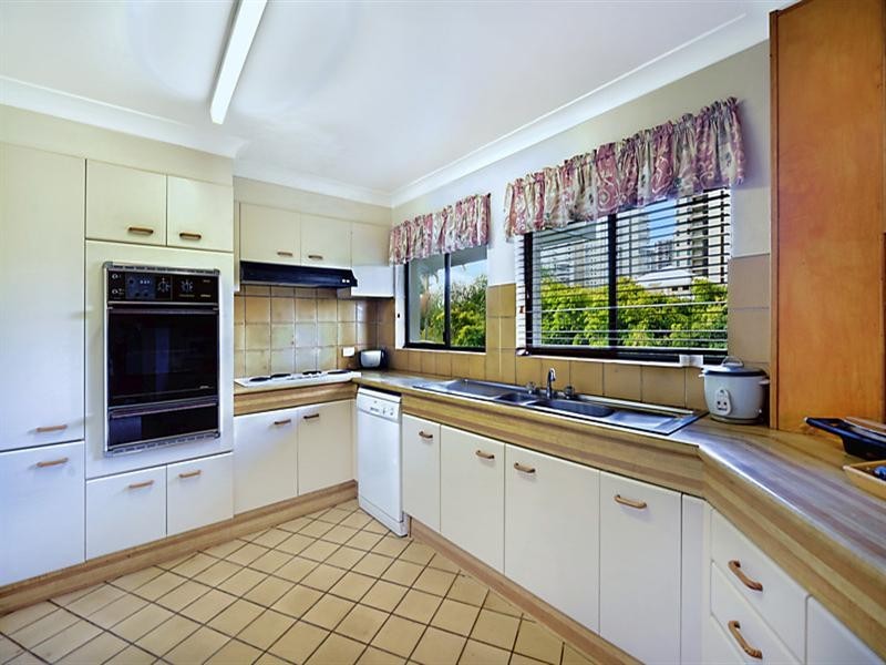 20 ‘Scalinada’ 22 Woodroffe Avenue, Main Beach QLD 4217