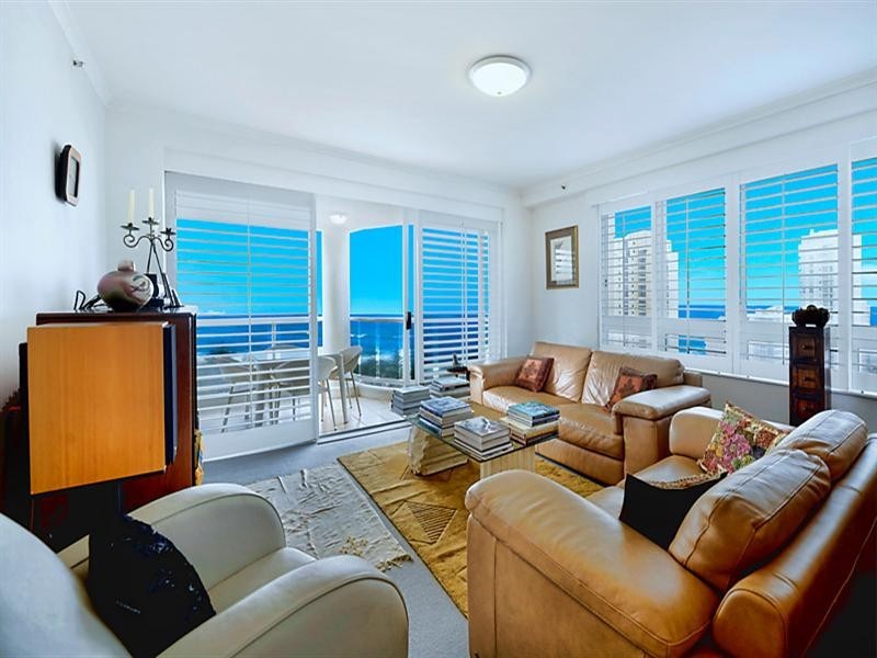 57 ‘Oscar On Main’ 1 Hughes Avenue, Main Beach QLD 4217