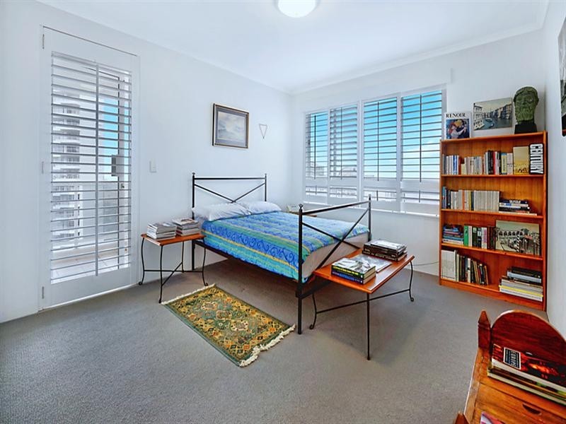 57 ‘Oscar On Main’ 1 Hughes Avenue, Main Beach QLD 4217