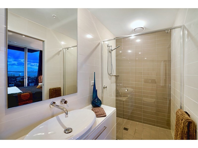 26 Breaker Street, Main Beach QLD 4217