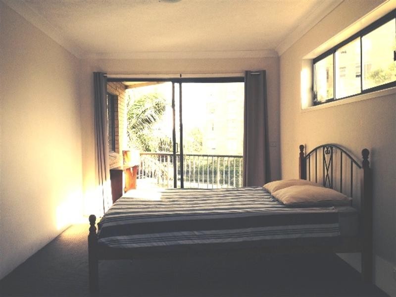 5 Pacific Street, Main Beach QLD 4217