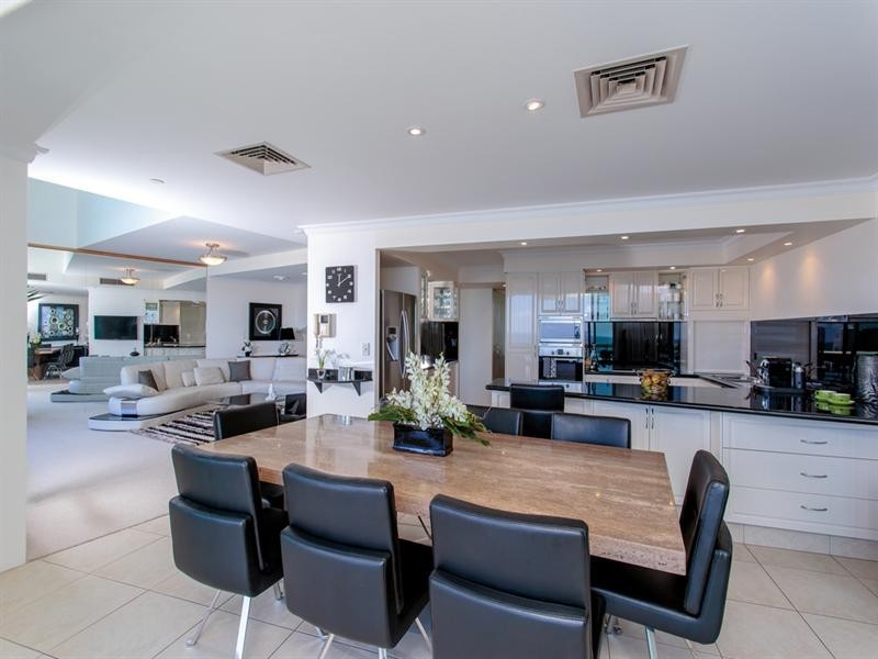 B19-4 ‘Rivage Royale’ 75 Brighton Parade, Southport QLD 4215