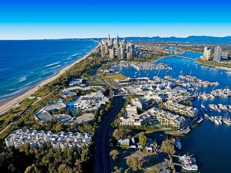 29 Woodroffe Avenue, Main Beach QLD 4217