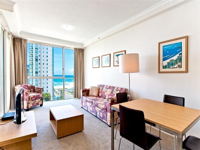 46 Pacific Street, Main Beach QLD 4217