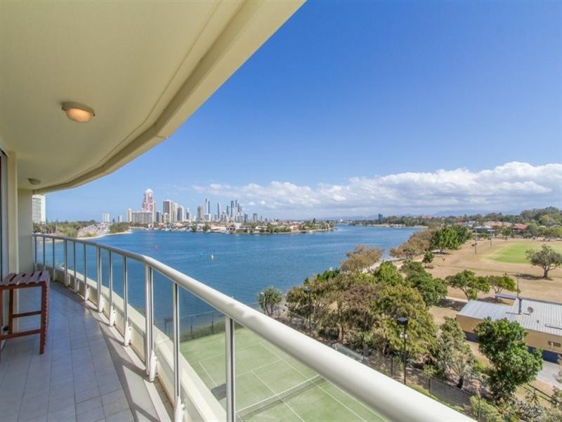 A6-1 ‘Rivage Royale’ 75 Brighton Parade, Southport QLD 4215