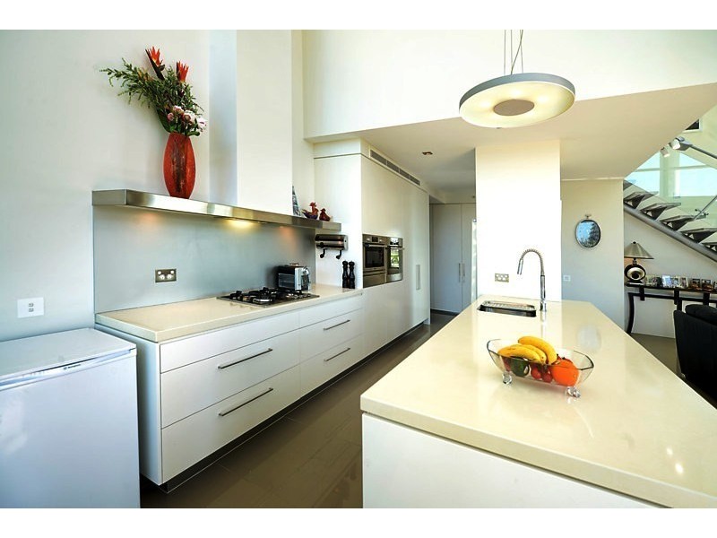 26 Breaker Street, Main Beach QLD 4217