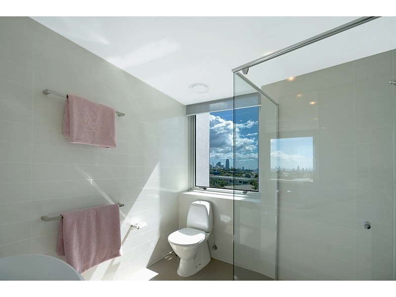 26 Breaker Street, Main Beach QLD 4217