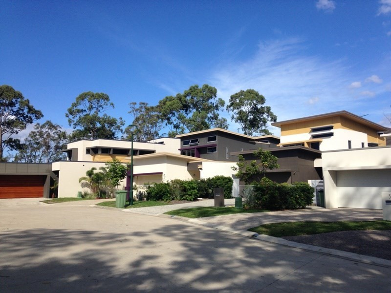 76 Tashey Court, Bundall QLD 4217