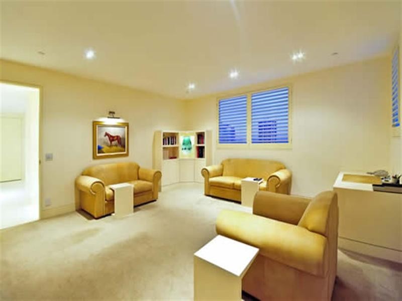 59 Pacific Street, Main Beach QLD 4217