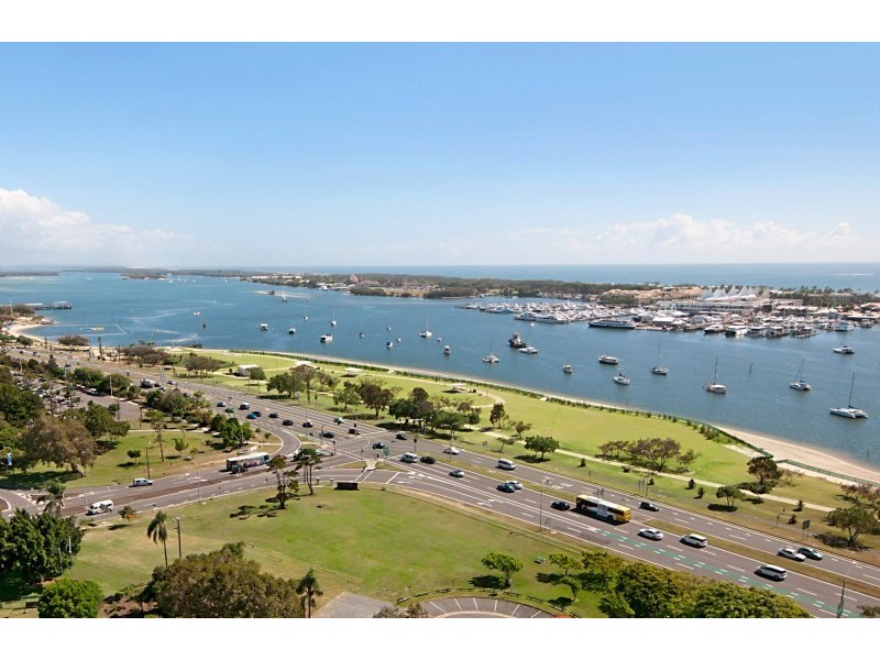 1 Como Crescent, Southport QLD 4215