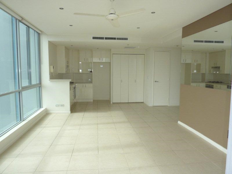 1 Como Crescent, Southport QLD 4215