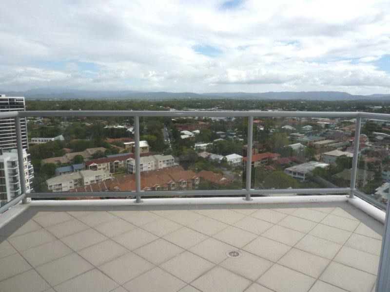 1 Como Crescent, Southport QLD 4215