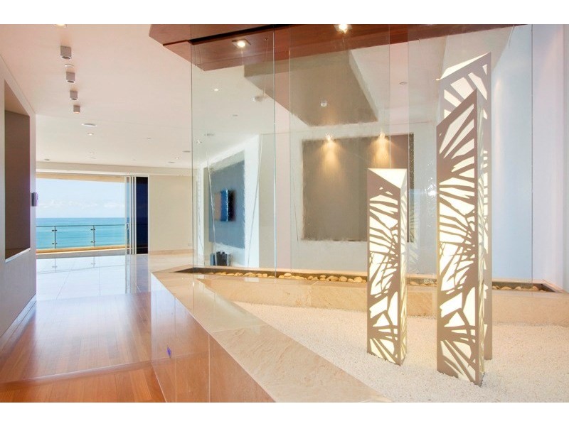 1 Enderley Avenue, Surfers Paradise QLD 4217