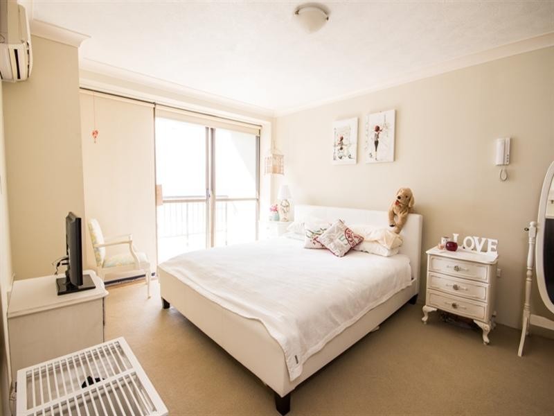 29 ‘Spinnaker’  3554 Main Beach Parade, Main Beach QLD 4217