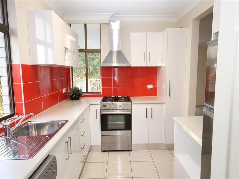 65 Bauer Street, Southport QLD 4215