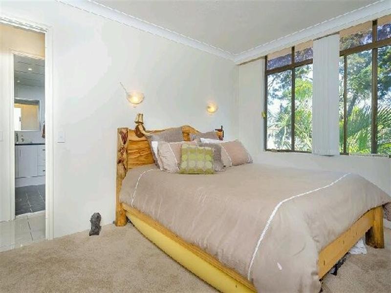 65 Bauer Street, Southport QLD 4215