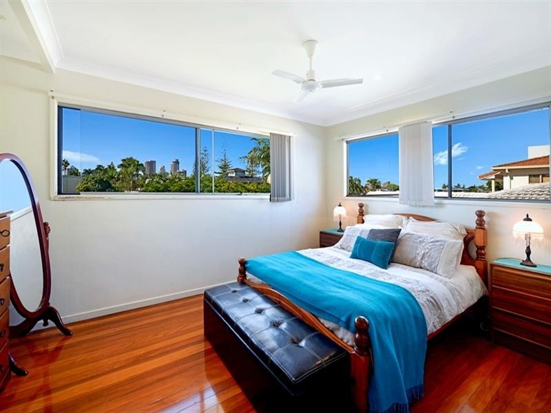 10 Etna Street, Surfers Paradise QLD 4217