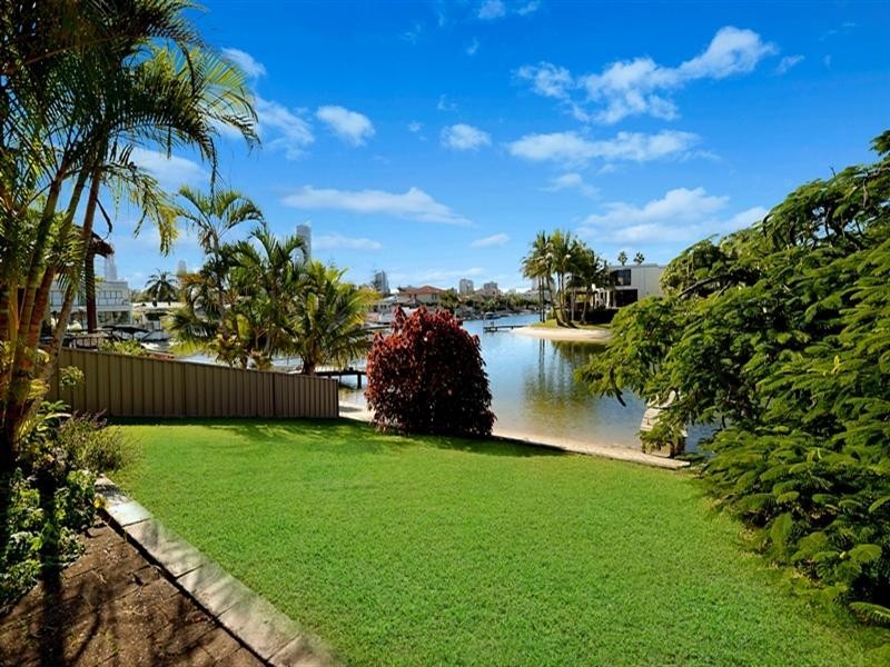 10 Etna Street, Surfers Paradise QLD 4217