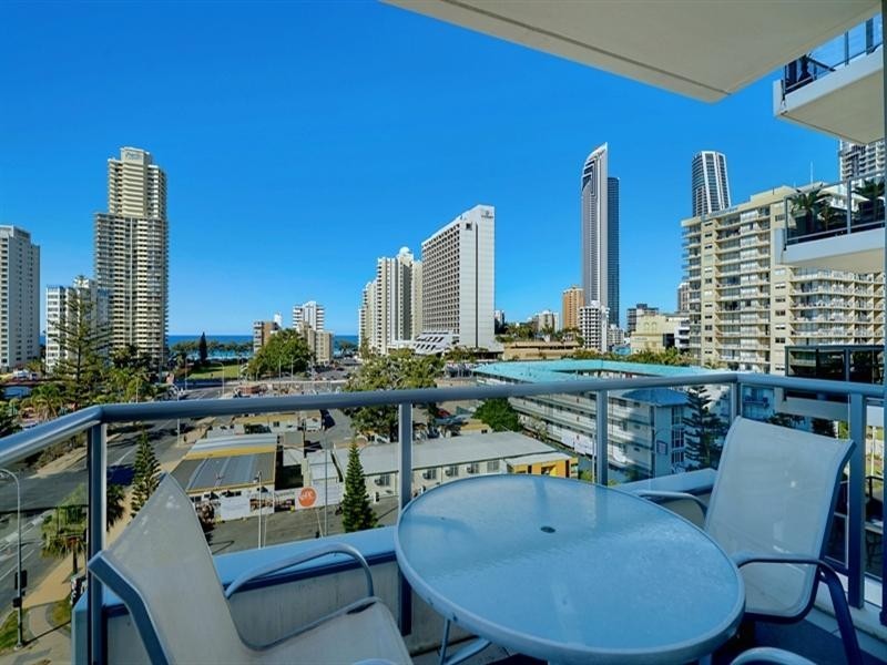 18 Cypress Avenue ‘Solaire’, Surfers Paradise QLD 4217