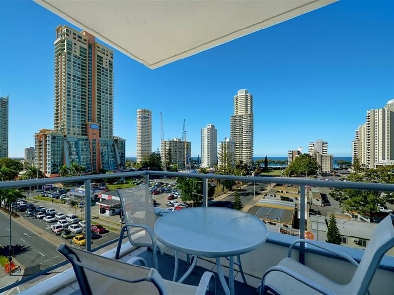 18 Cypress Avenue ‘Solaire’, Surfers Paradise QLD 4217