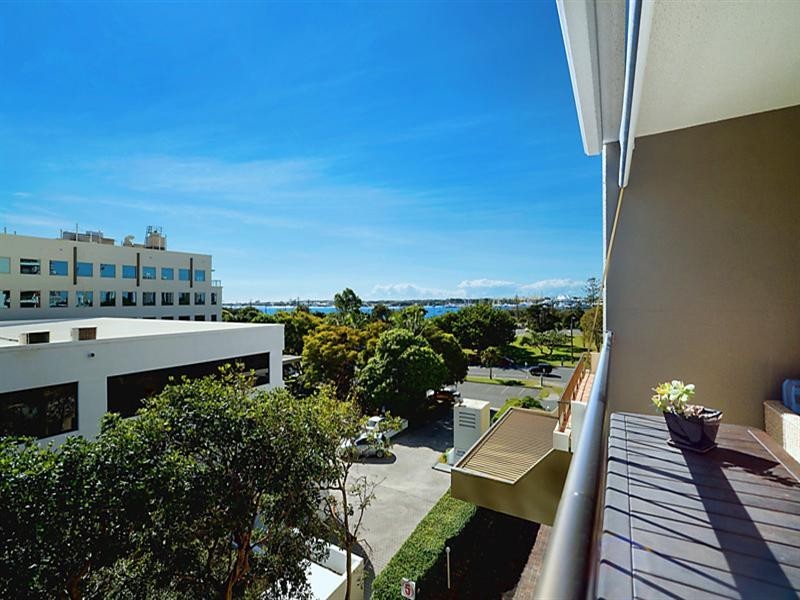 10 Marine Parade, Southport QLD 4215
