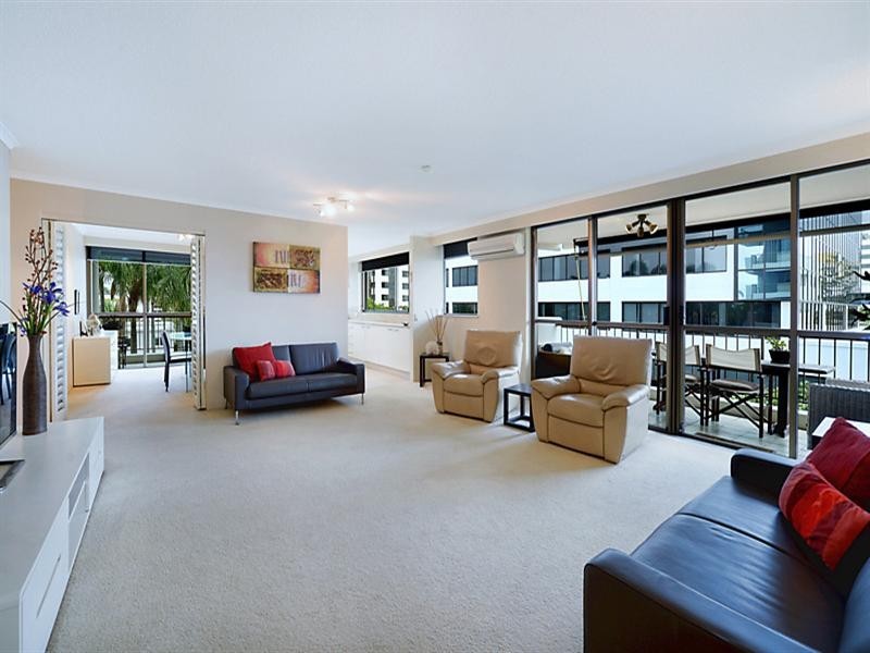 10 Marine Parade, Southport QLD 4215