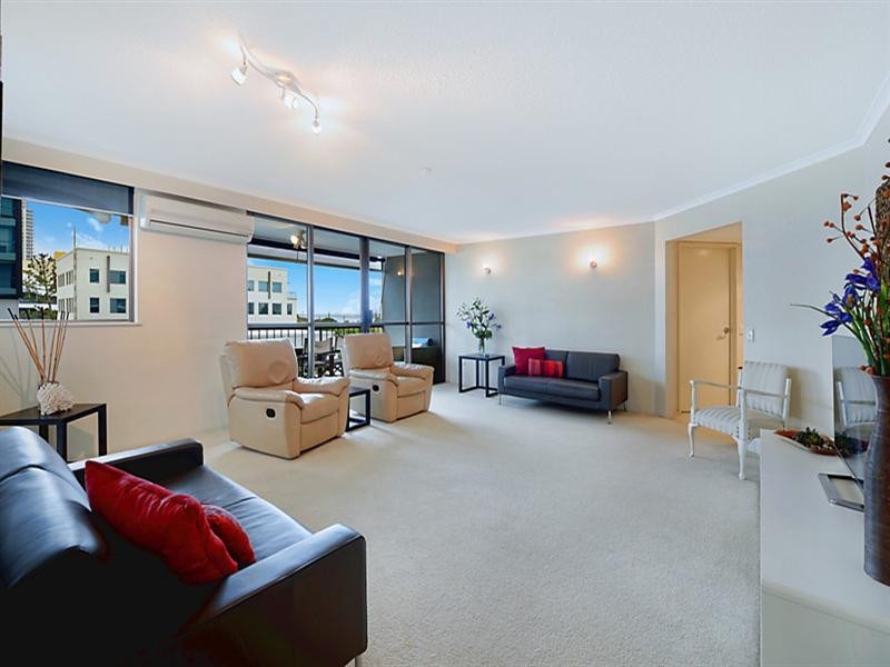 10 Marine Parade, Southport QLD 4215