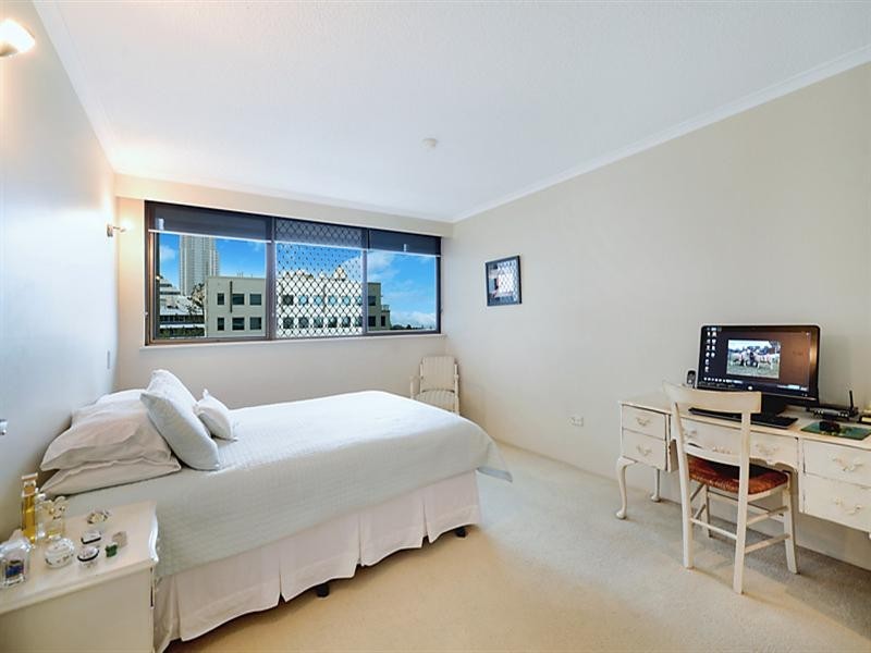 10 Marine Parade, Southport QLD 4215