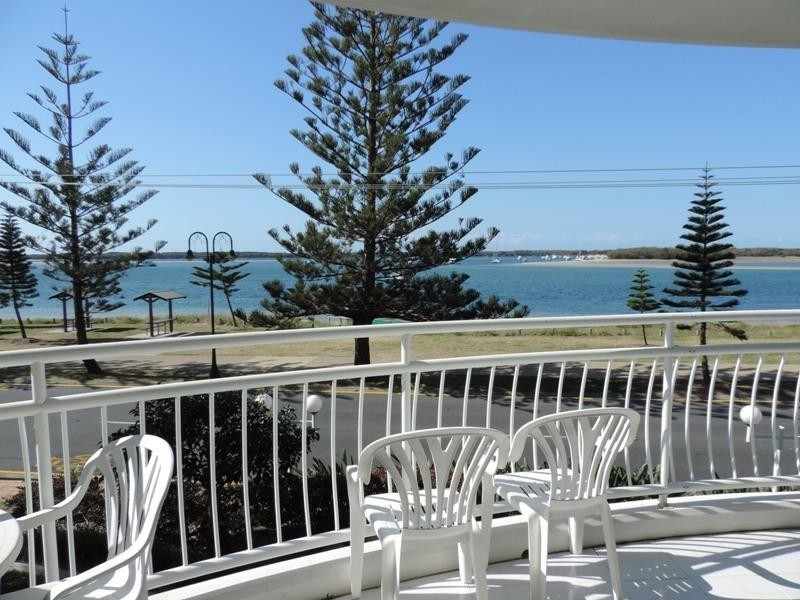 1F ‘Atrium Resort’ 510 Marine Parade, Biggera Waters QLD 4216