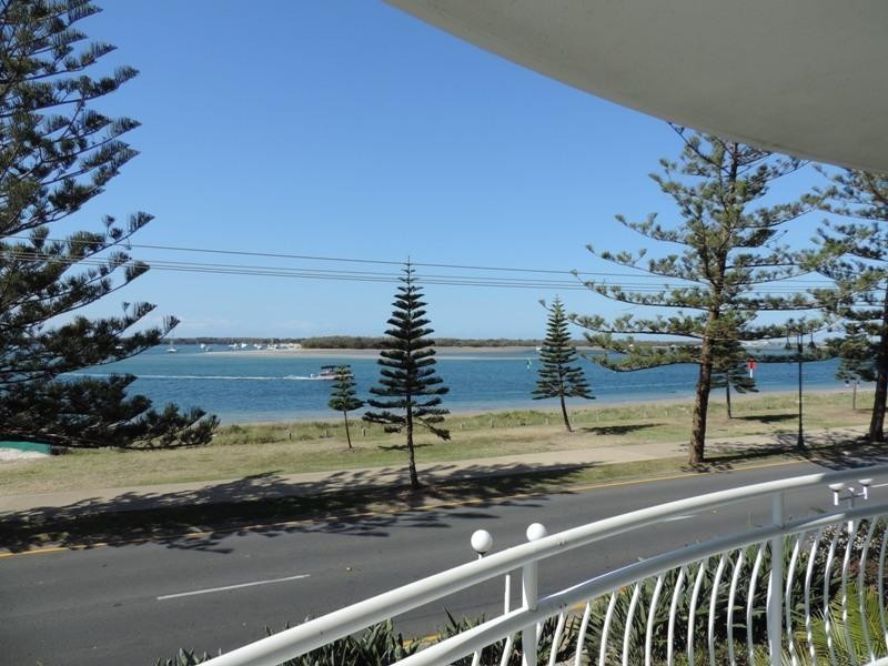 1F ‘Atrium Resort’ 510 Marine Parade, Biggera Waters QLD 4216