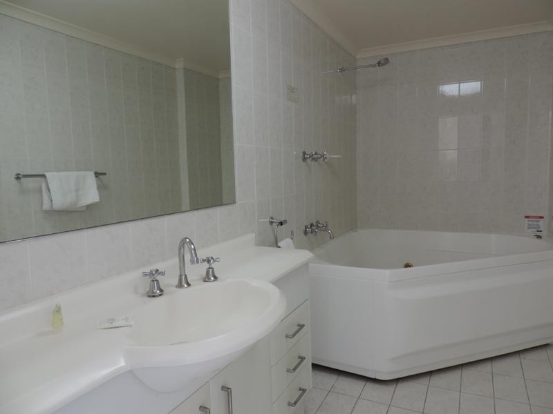 1F ‘Atrium Resort’ 510 Marine Parade, Biggera Waters QLD 4216