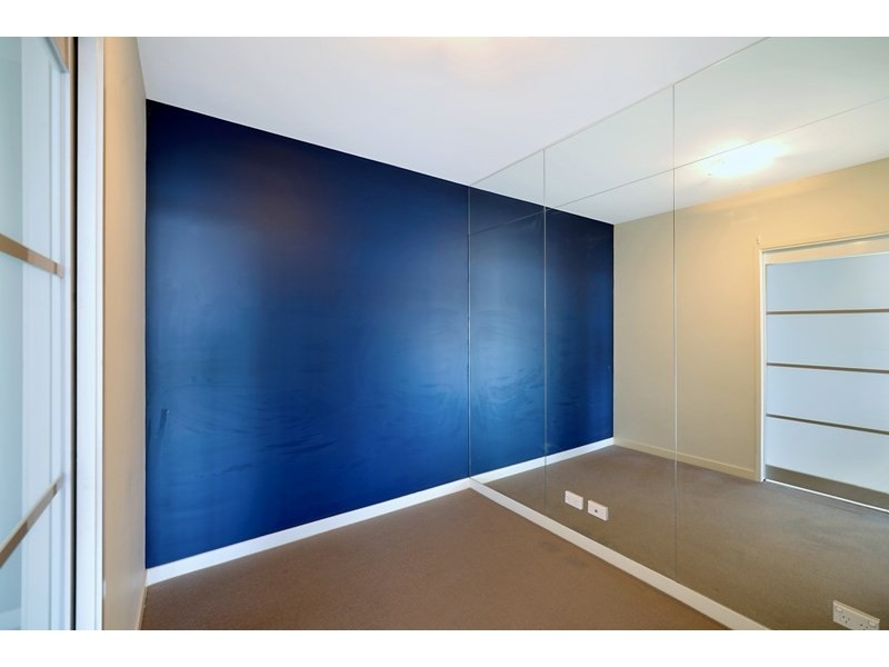 430 Marine Parade, Biggera Waters QLD 4216