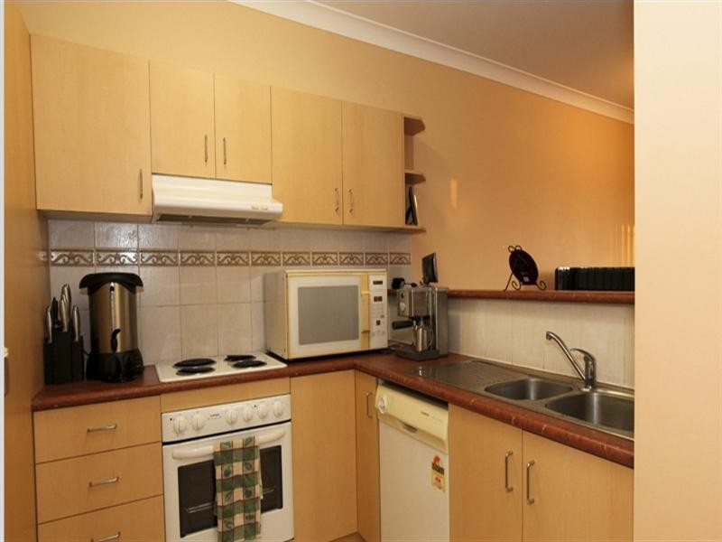 22 ‘The Oaks’ 152 High Street, Southport QLD 4215