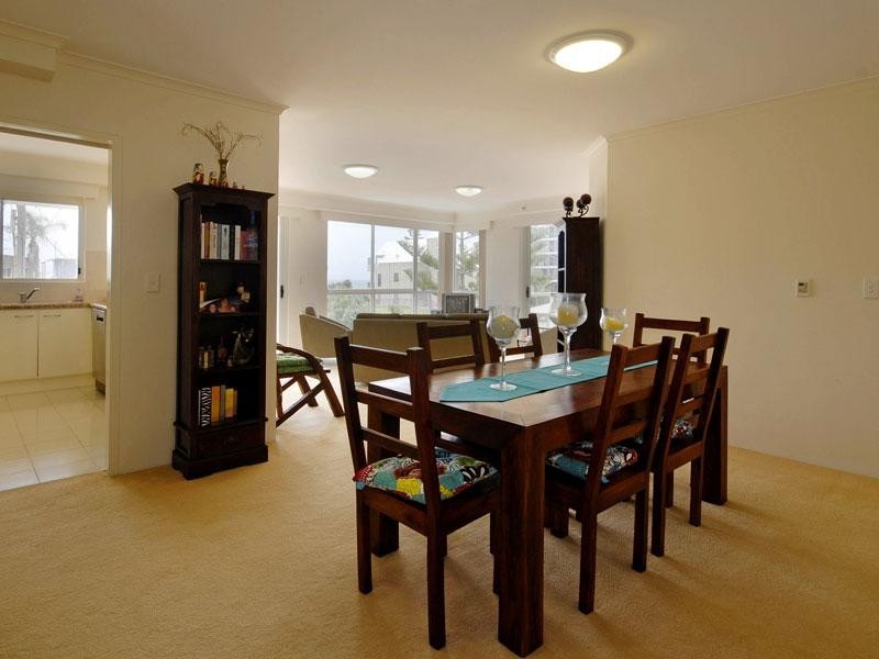 59 Pacific Street, Main Beach QLD 4217