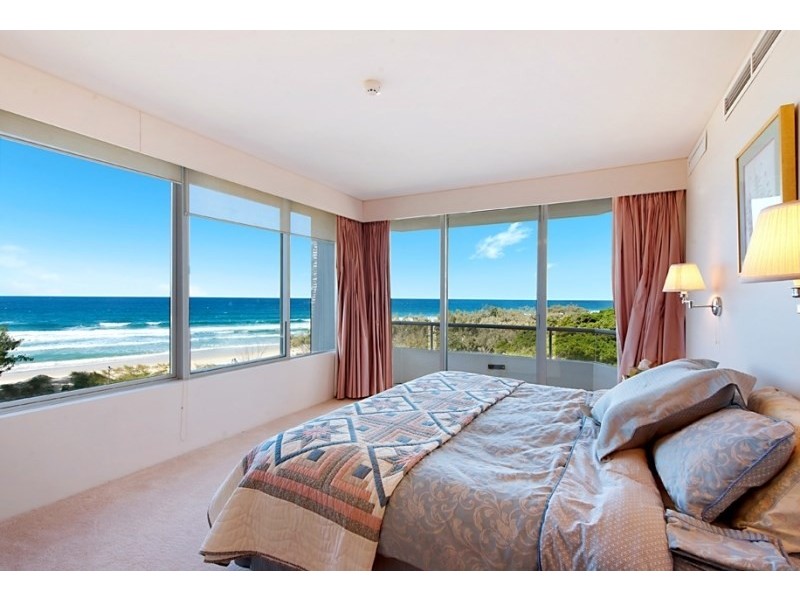 4 ‘Madison Point’ 3478 Main Beach Parade, Main Beach QLD 4217