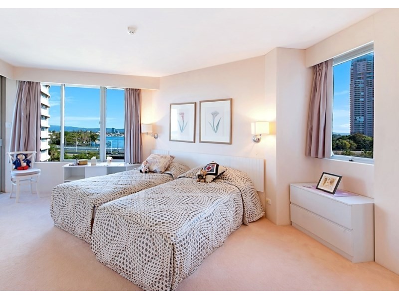 4 ‘Madison Point’ 3478 Main Beach Parade, Main Beach QLD 4217