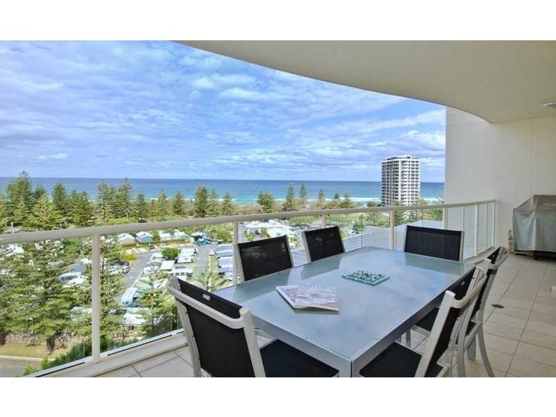 1 Lennie Avenue, Main Beach QLD 4217